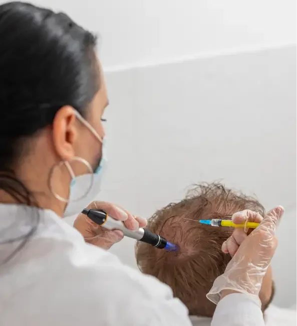 trichologist doing man improve hair growth procedure dermapen microneedling vitamin injections e1791911194298 |